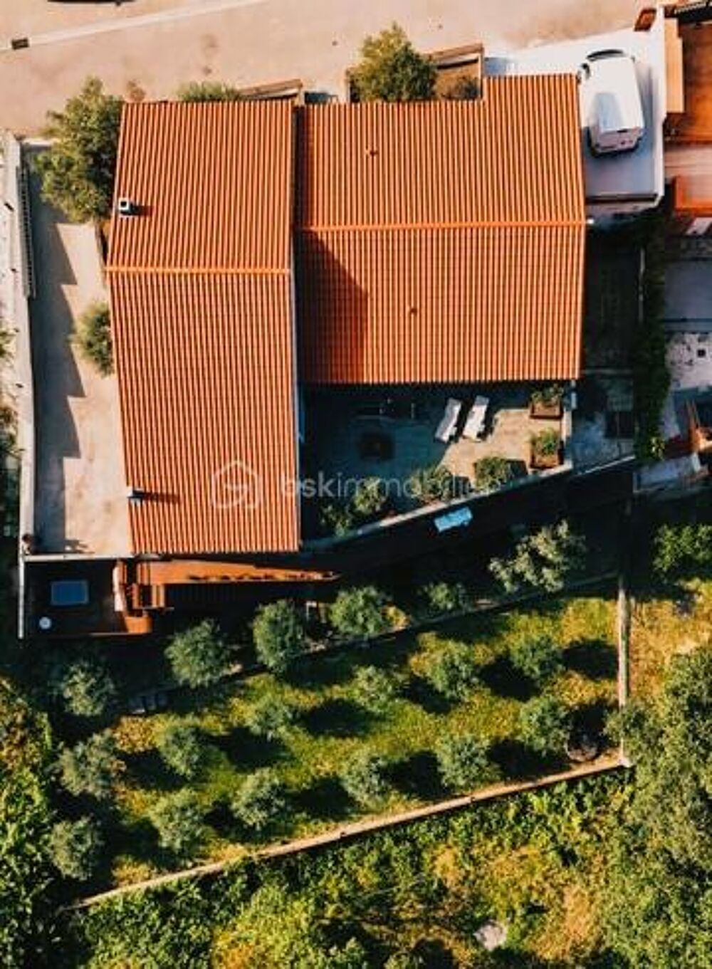 Entre Mer et Montagne, une Villa Unique au Coeur dun Écrin dOliviers