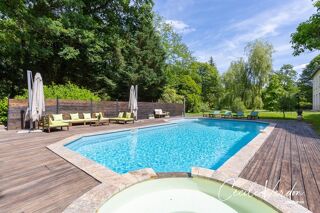  Propri�t�/ch�teau � vendre 10 pi�ces 280 m�