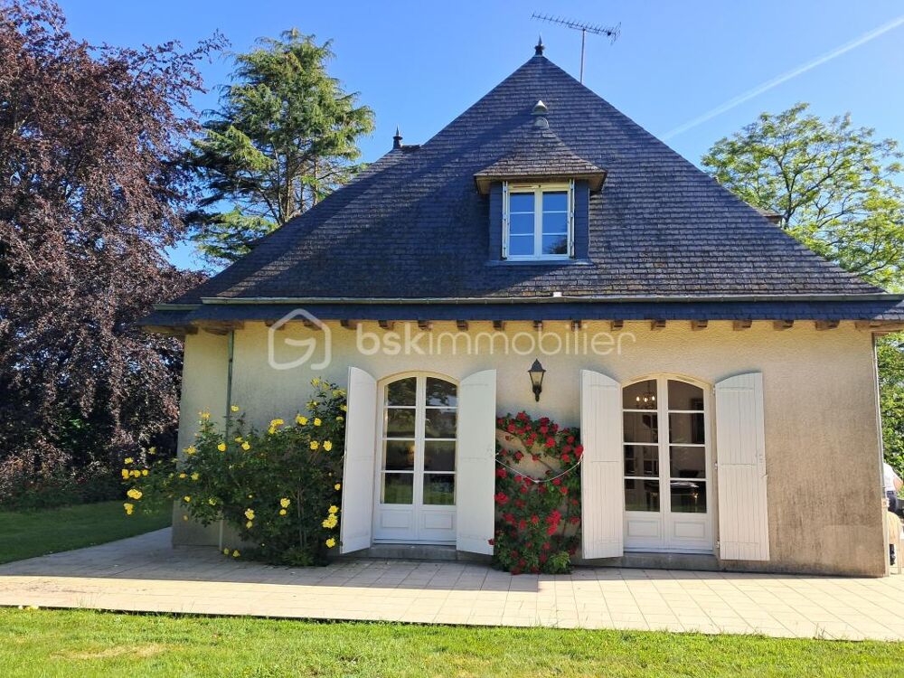 Aux portes de Fougères, Maison familiale avec grand terrain arboré