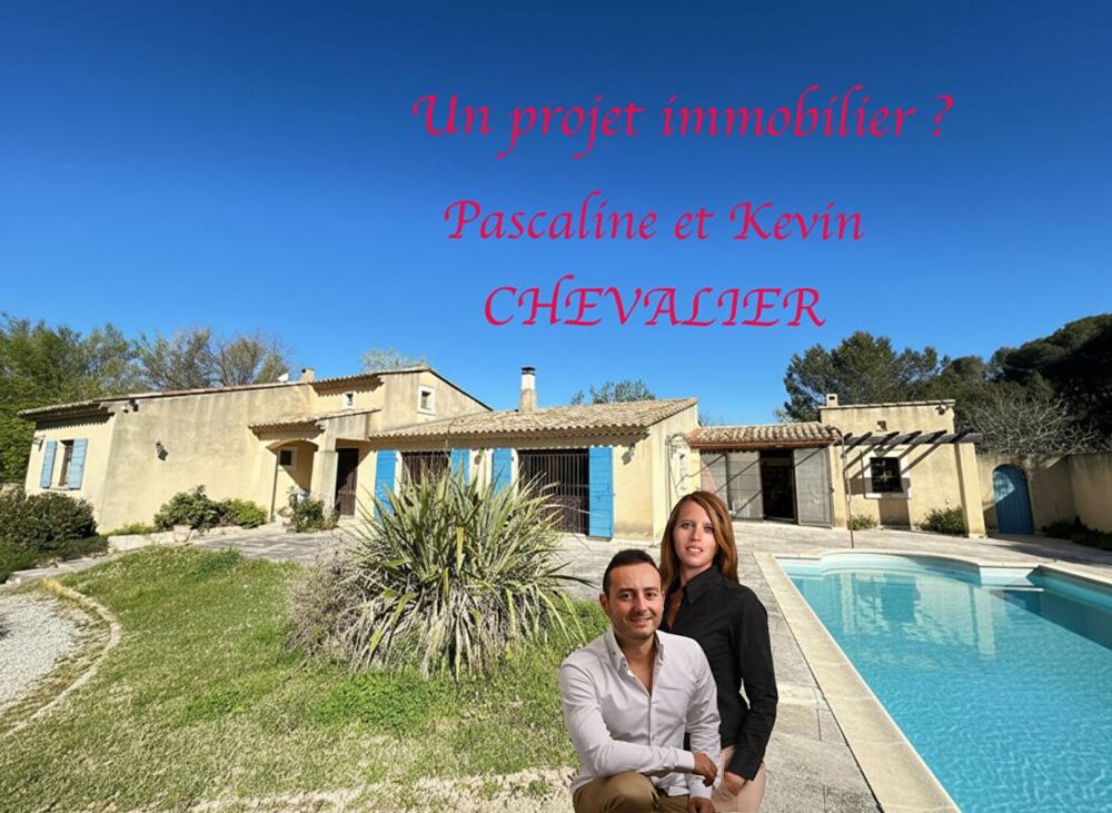 Maison de plain pied à Saint Chamas avec piscine