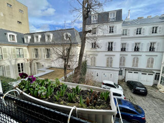  Appartement à vendre 6 pièces 142 m²