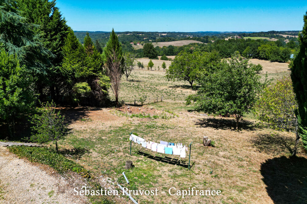 Vente Propriété/Château Dpt Dordogne (24), à vendre 11 pièces proche Thiviers (24) propriété de 325 m², terrain 22200 m², dépendance, piscine Thiviers