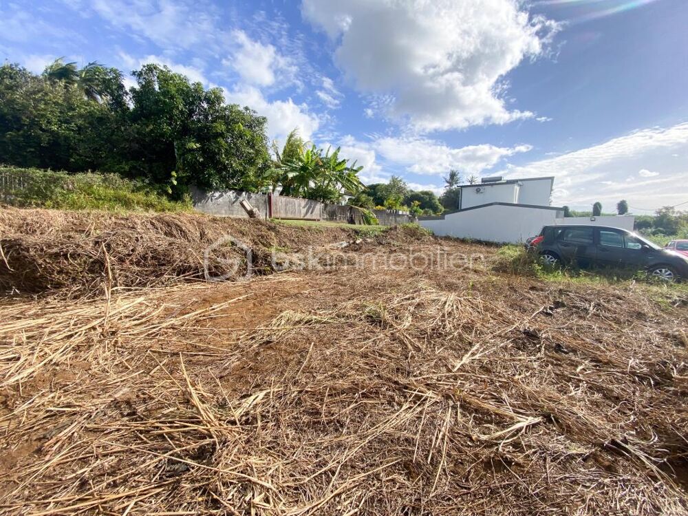 Vente Terrain Terrain viabilisé de 500 m² – Sainte-Suzanne – Quartier Bagatelle Sainte suzanne