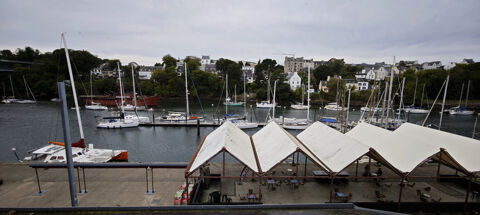   Local commercial potentiel quai du port rhu à vendre DOUARNENEZ (29) 