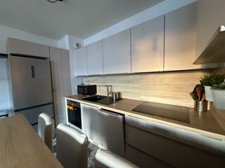 Appartement à louer 3 pièces 70 m²