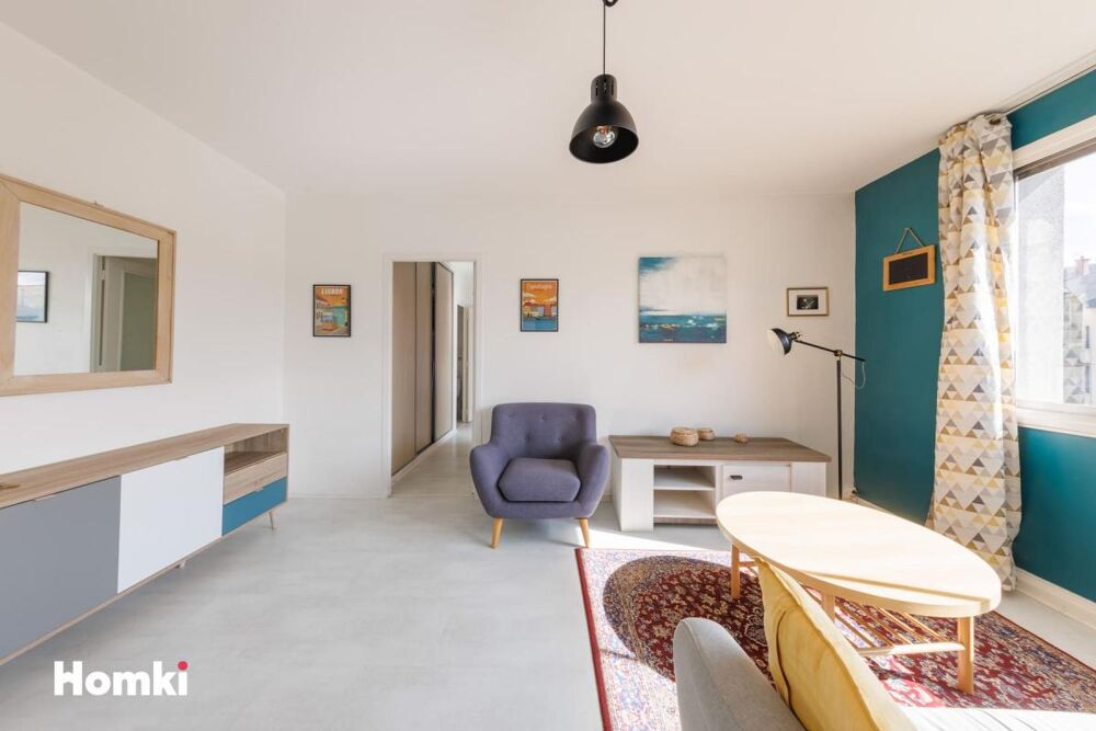 CLERMONT-FERRAND HYPERCENTRE  T3 LUMINEUX AVEC VUE DÉGAGÉE, ASCENSEUR ET CAVE