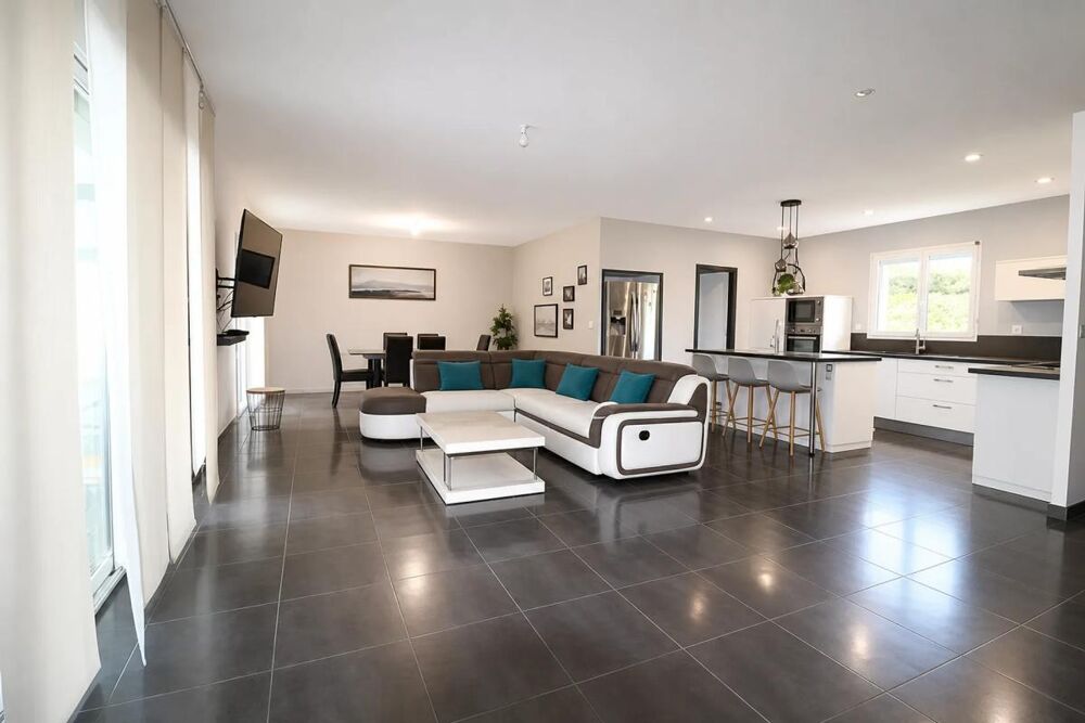 Vente Maison Maison contemporaine 6 pièces avec piscine Saint laurent du bois