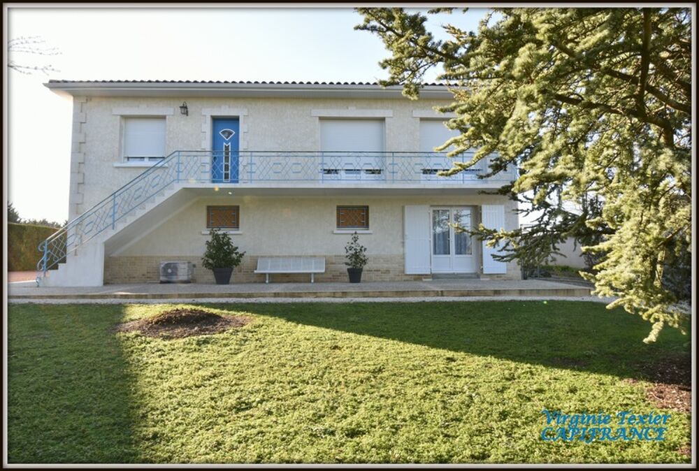 Vente Maison Dpt Charente Maritime (17),  vendre SAINT JEAN D'ANGELY maison P9 de 210m habitables sur 2000m de terrain avec piscine Saint jean d angely