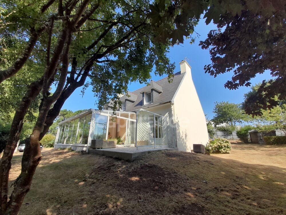Maison à vendre sur sous-sol total - secteur Plogonnec - Surface habitable 134 m2 - 6 pièces- 4 chambres - 1 bureau- véranda- ja