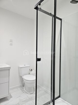  Appartement à louer 1 pièce 33 m²