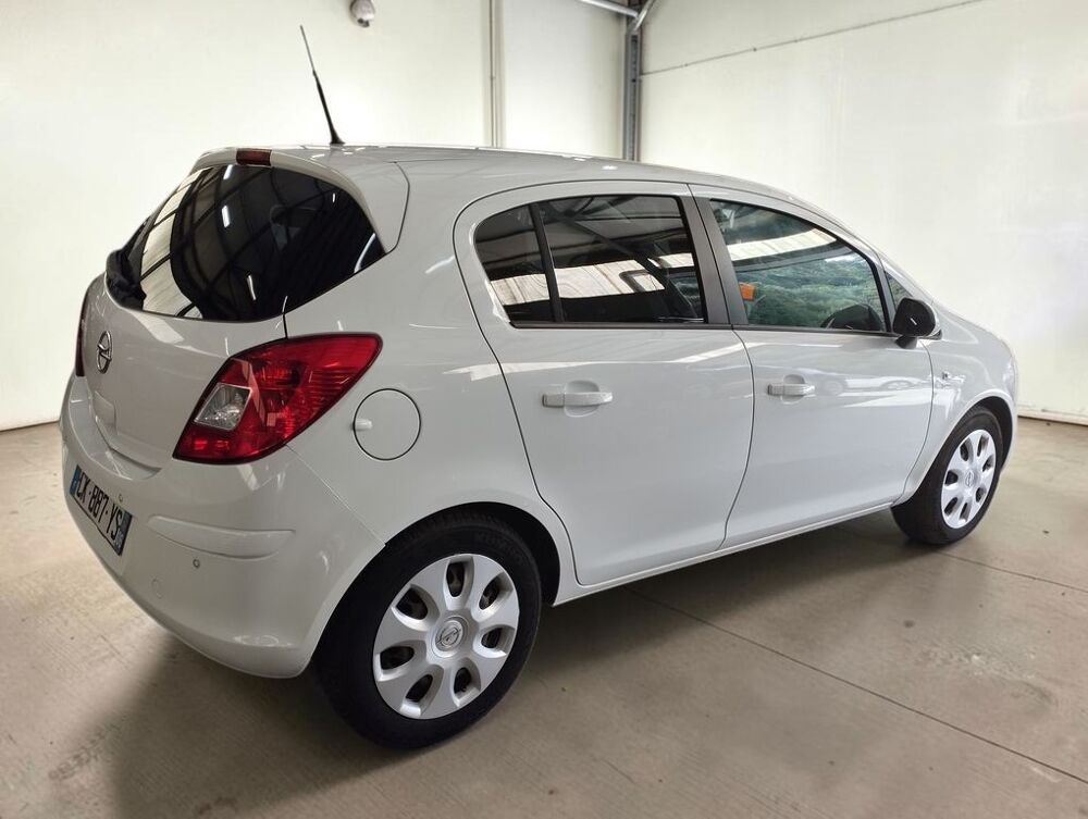 Corsa 1.2 85 TWINPORT 150EME ANNIV 2012 occasion 06640 Saint-Jeannet
