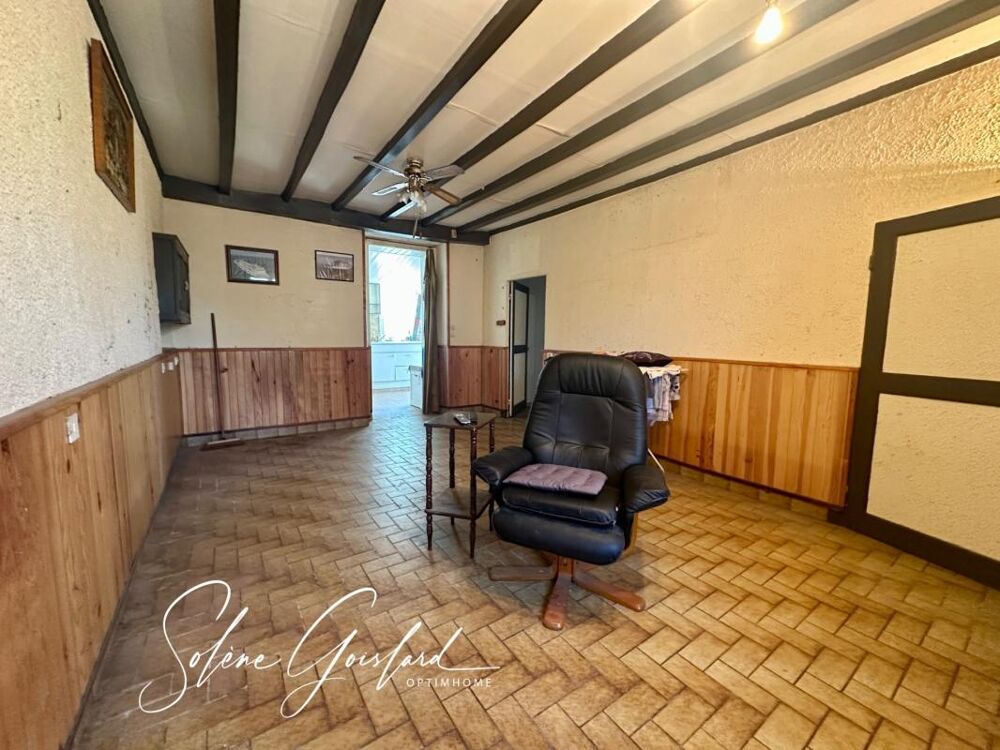 Maison en pierre, à 1km du bourg, au calme