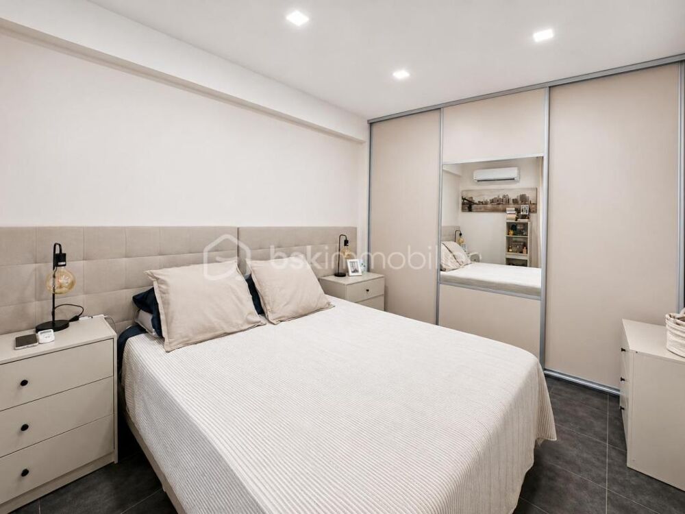 Vente Appartement AJACCIO - APPARTEMENT T3 RENOVE AVEC CAVE ET PARKING Ajaccio