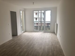  Appartement à louer 2 pièces 45 m²