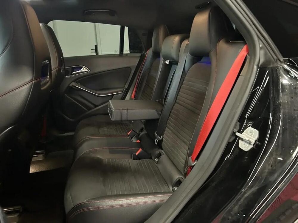 Classe CLA 2.0 16v Turbo Phase 2 250 4Matic 218cv Sport 2017 occasion 74330 Poisy