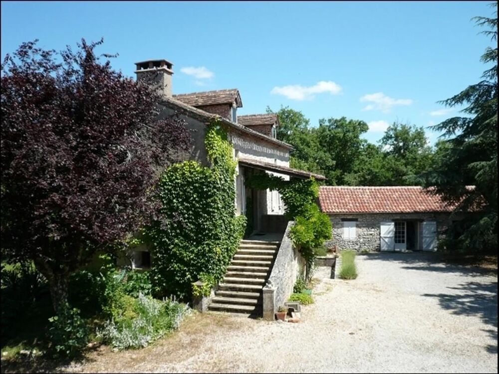 Ensemble immobilier, 375 m² dans le lot, proche St-Cirq-Lapopie