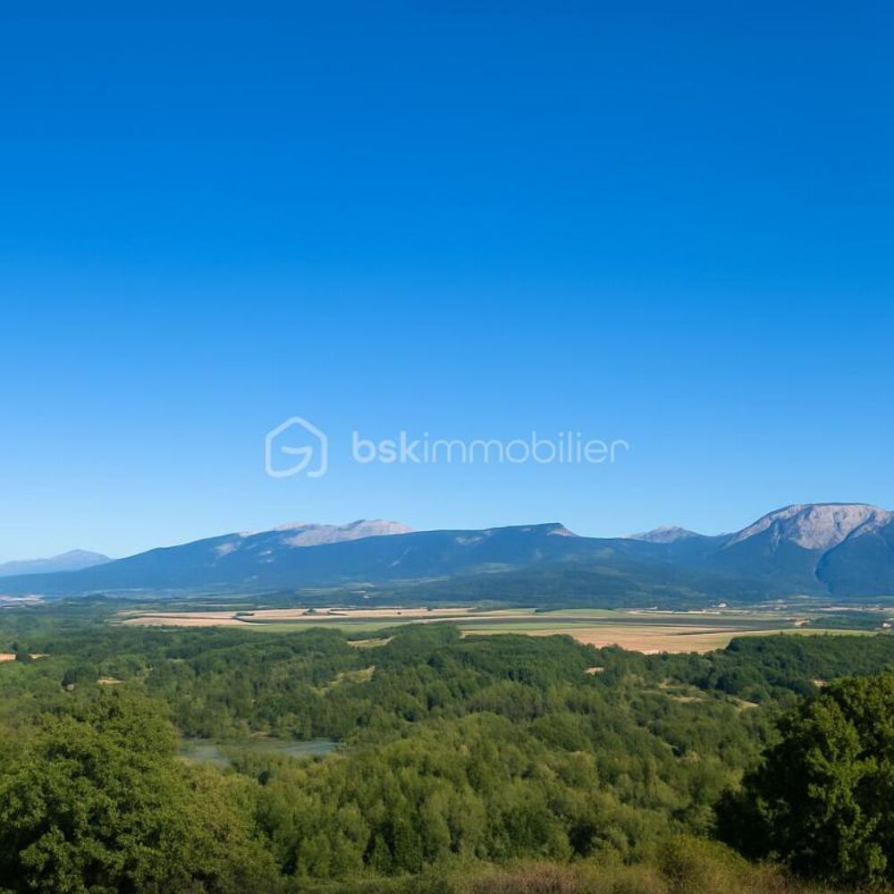 Ancien corps de ferme avec dépendances et vue imprenable sur le Vercors