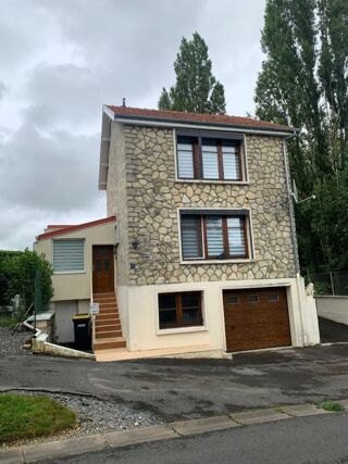  Maison  vendre 5 pices 99 m