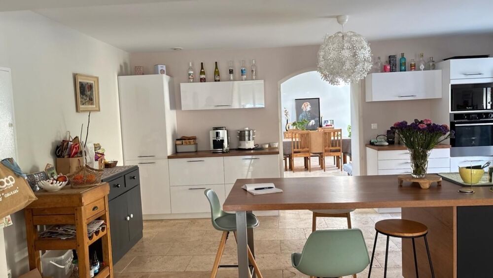 Vente Maison Propriété de caractère en pierre - 376 m² - Piscine chauffée -  Panneaux solaires - Champigny à 10minutes de N. de Poitou Champigny en rochereau