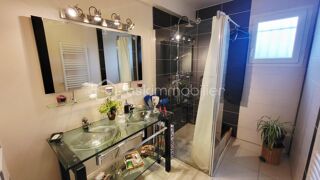  Maison � vendre 9 pi�ces 220 m�