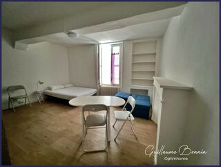  Immeuble à vendre 15 + pièces 422 m²