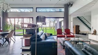  Maison � vendre 8 pi�ces 281 m�