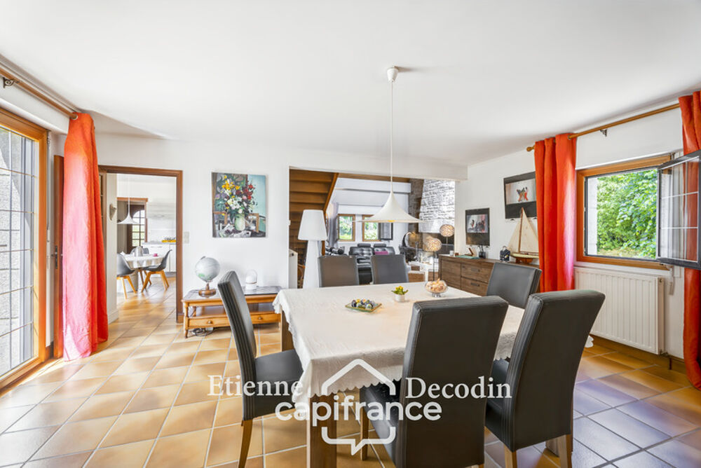 MAISON F7 À VENDRE - SAINT-RENAN (29) - CENTRE-VILLE - 225 M² HABITABLES - TERRAIN 1075 M² - DOUBLE GARAGE