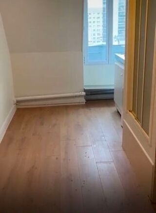  Appartement à louer 1 pièce 9 m²