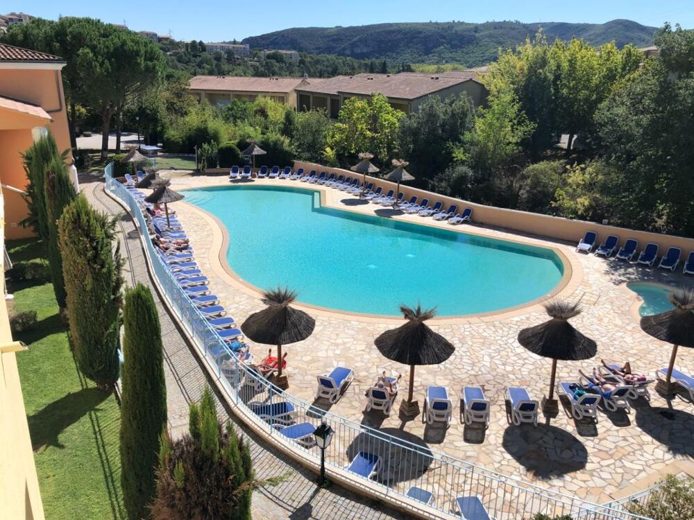 A vendre, Gréoux les Bains, Appartement de rapport sous bail commercial
