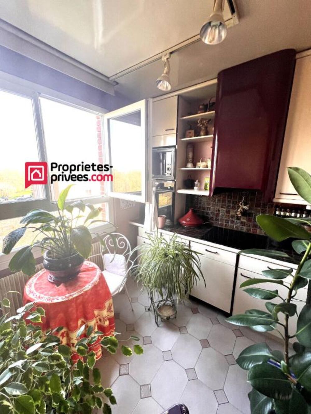 Survilliers ? Appartement 5 pièces de 88 m² avec terrasse, box et cave