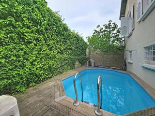  Maison � vendre 9 pi�ces 209 m�
