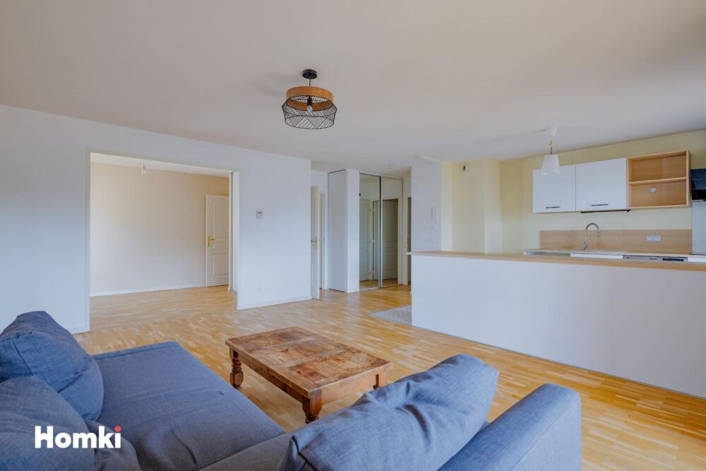 Vente Appartement T4 de 82 m² avec balcon, cave et garage possible – Résidence récente et sécurisée Villeurbanne