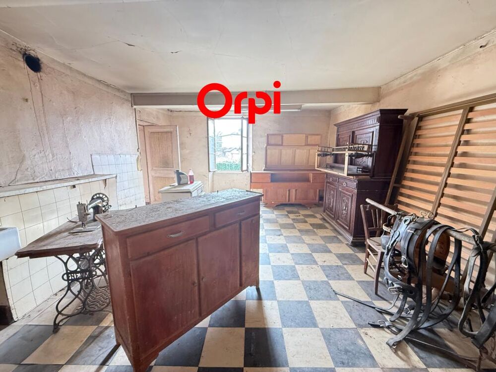 Vente Maison Maison en pisé à rénover entièrement sur 614 m² de terrain Saint etienne de saint geoirs