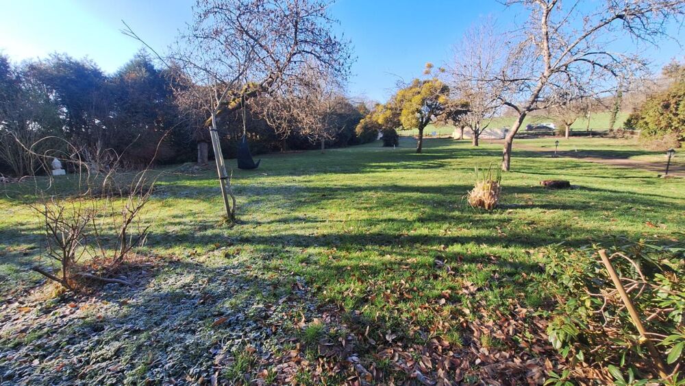 Vente Maison Maison Familiale 8 pièces 200m² sur sous sol total Forges les bains