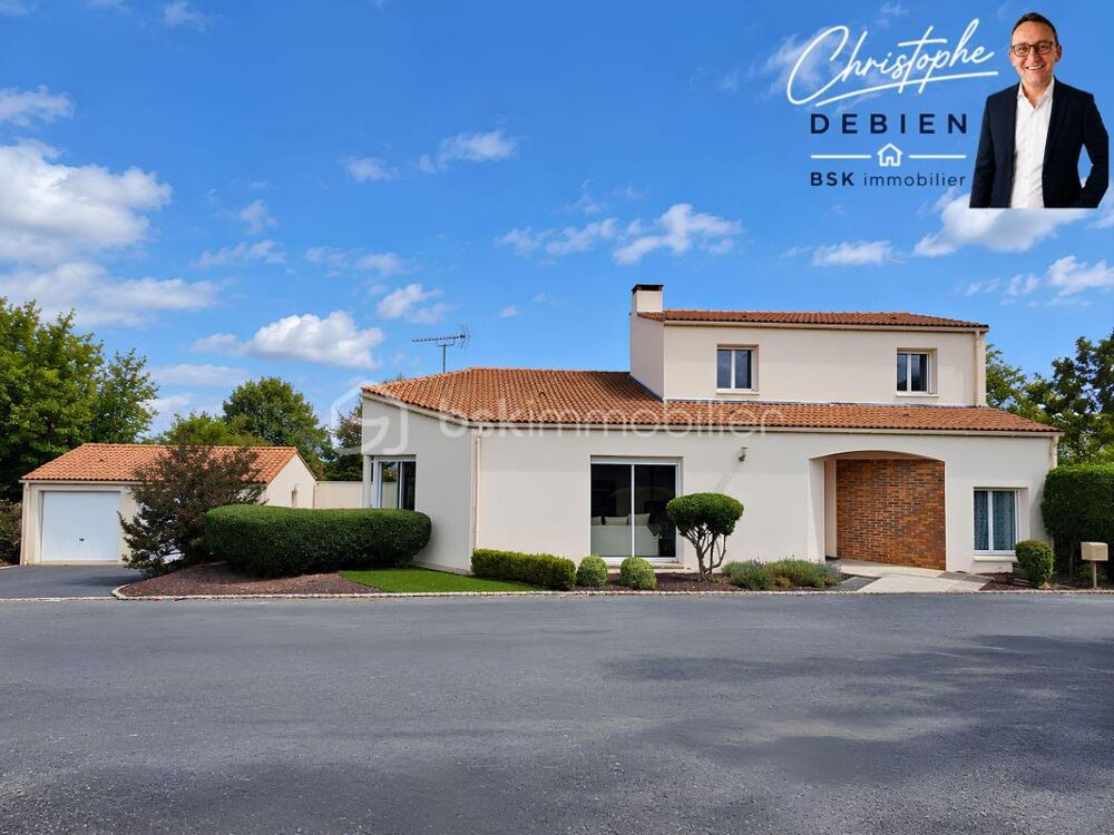 Vente Maison MAISON D'ARCHITECTE 174 M² – 3 CHAMBRES + BUREAU – VÉRANDA 33 M² – DOUBLE GARAGE – TERRAIN 1 039 M² AVEC POTENTIEL CONSTRUCTIBLE L oie