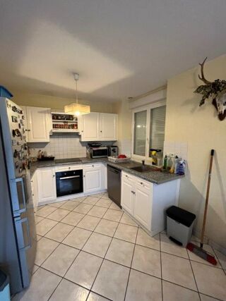  Appartement à louer 5 pièces 110 m²