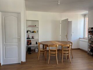  Appartement à louer 3 pièces 64 m²