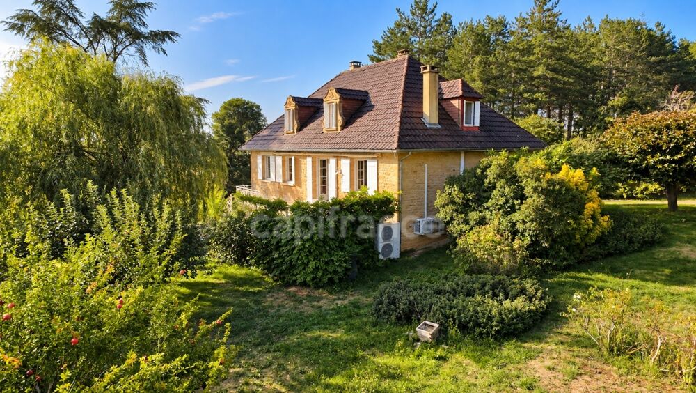 Maison familiale 148 m²  5 chambres, grand sous-sol et terrain de 2 566 m²  Saint-Martial-de-Nabirat