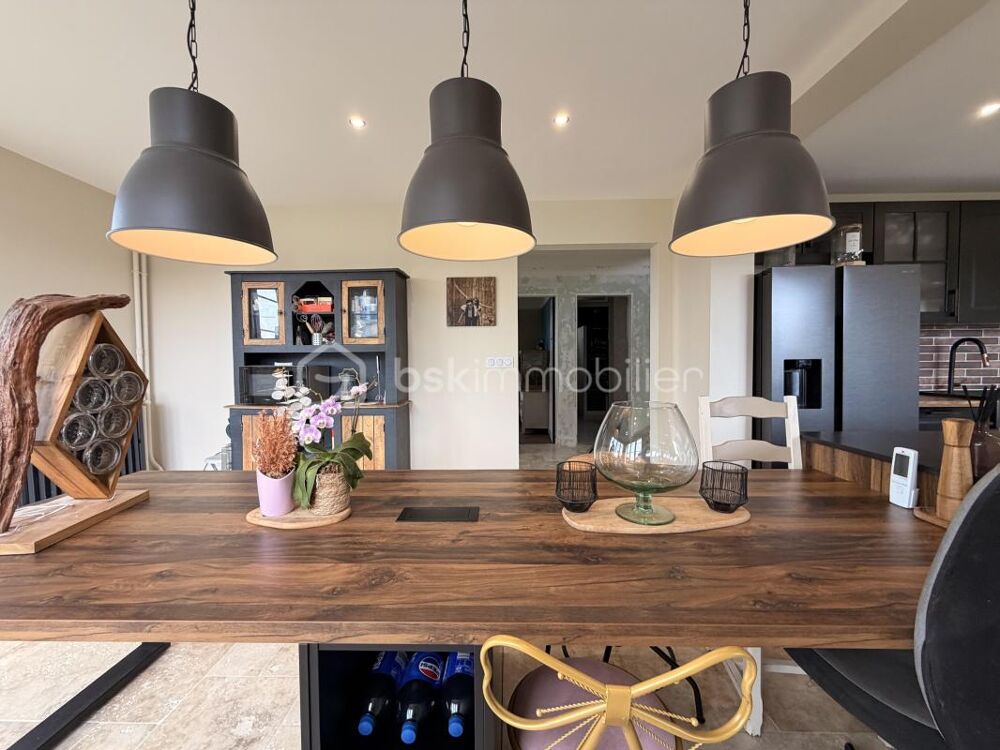 LA RÉNOVATION ET LES VOLUMES IMPRESSIONNANTS SONT AU RENDEZ-VOUS !