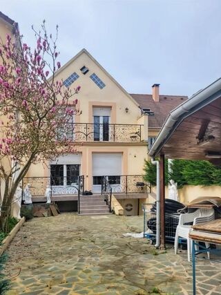  Maison � vendre 8 pi�ces 164 m�