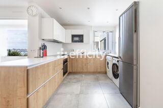  Appartement � vendre 3 pi�ces 77 m�