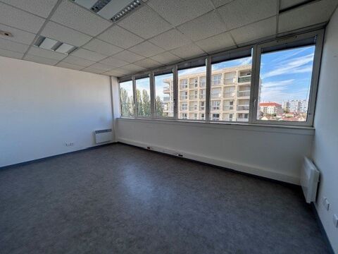   BUREAUX DE STANDING 