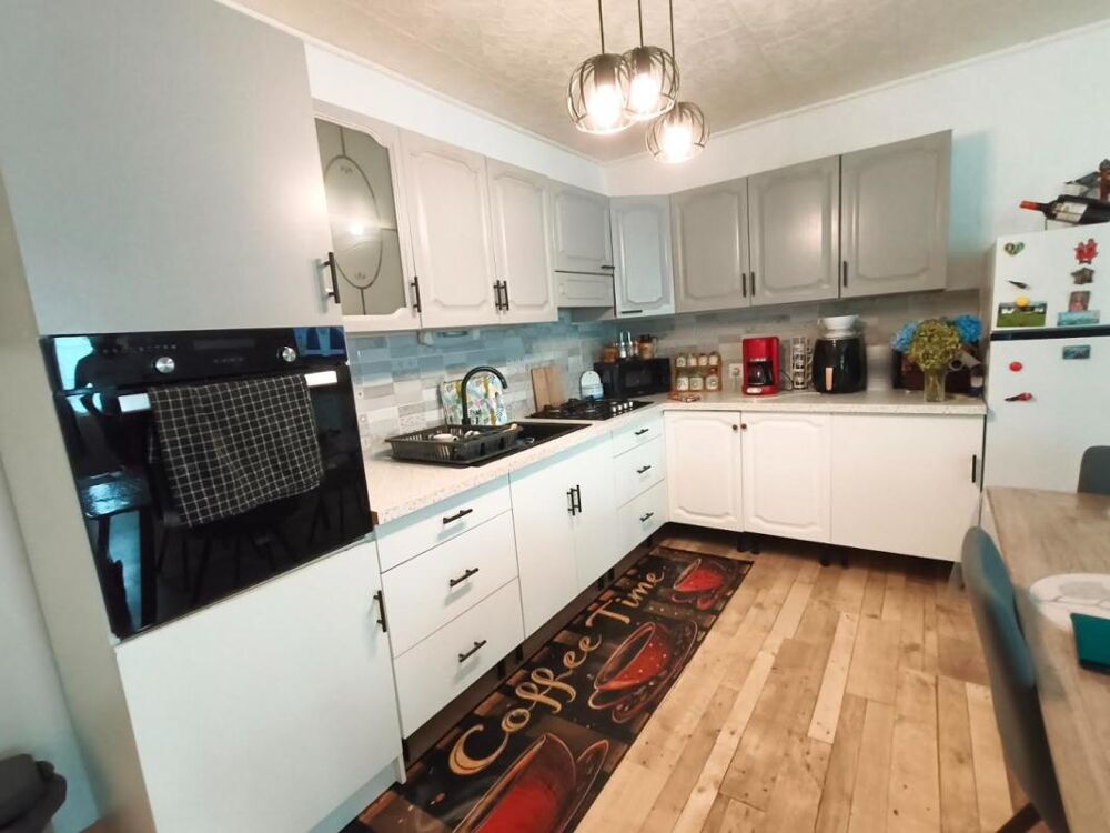 Vente Maison 29540 Spezet maison de plain pied 2 chambres garage garage, cour et jardin Spezet
