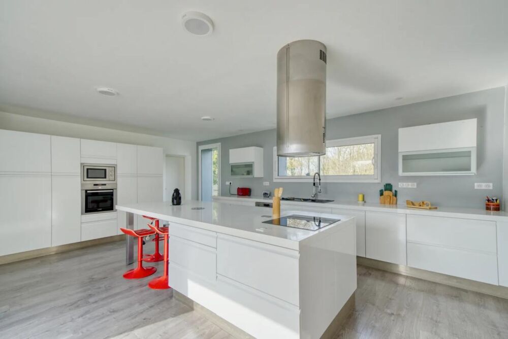 Vente Maison Maison plain-pied 140 m² avec grand jardin Les touches de perigny