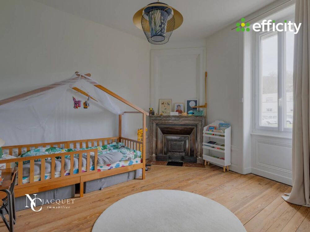 � vendre  Propri�t�/ch�teau Neyron (01700)