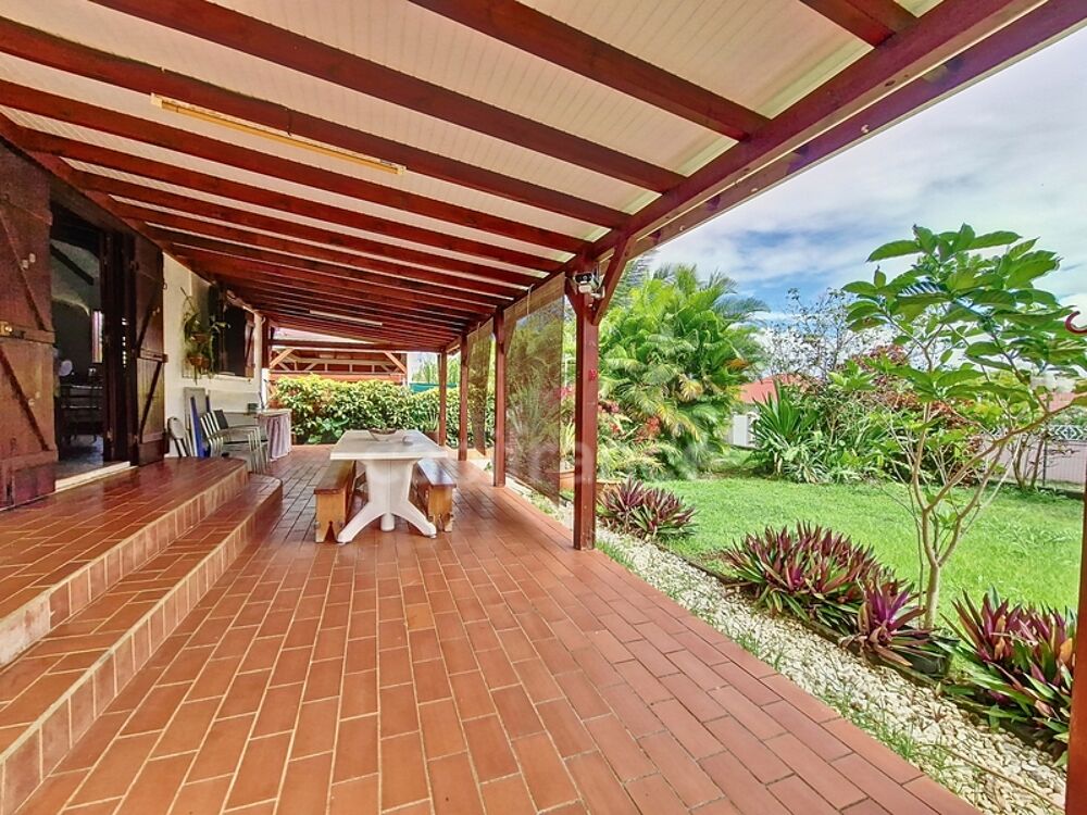 Vente Maison À vendre - CAPESTERRE-BELLE-EAU, maison 4 chambres + bungalow indépendant Capesterre belle eau