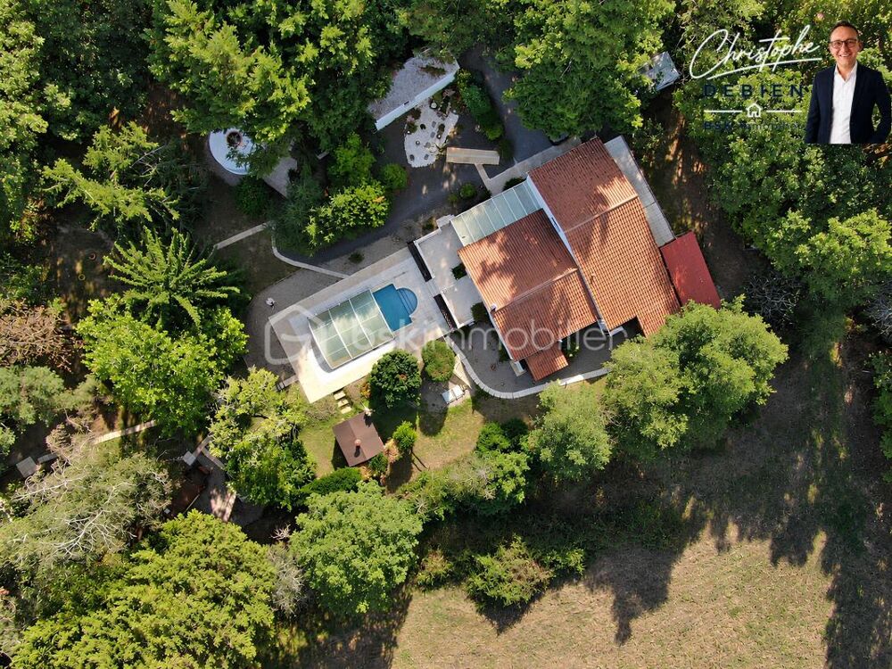 LANDERONDE  MAISON 127 M²  3 CHAMBRES DONT SUITE PARENTALE  5 HÉBERGEMENTS ATYPIQUES  PISCINE COUVERTE ET CHAUFFÉE  TERRAIN