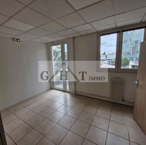   BUREAUX DE 108 M2 À LOUER SUR MONTREUIL ! 