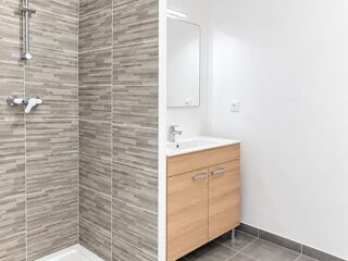  Appartement à louer 2 pièces 46 m²