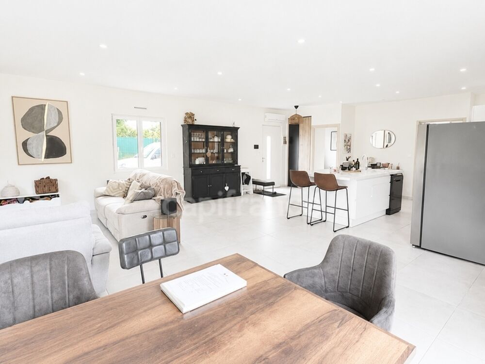 Maison à vendre 4 pièces LA TREMBLADE (17) - Garage - Terrain de 587m²